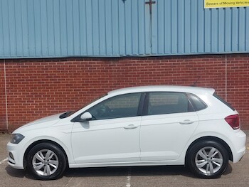 Used Volkswagen Polo 2019 for sale - 78952881: Photo