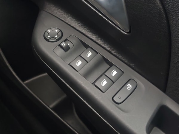 Used Vauxhall Corsa 2025 for sale - 76160843: Photo 12