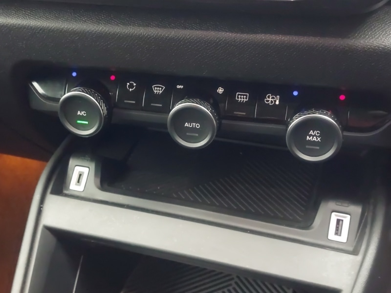 Used Citroen C4 2022 for sale - 77024386: Photo 11