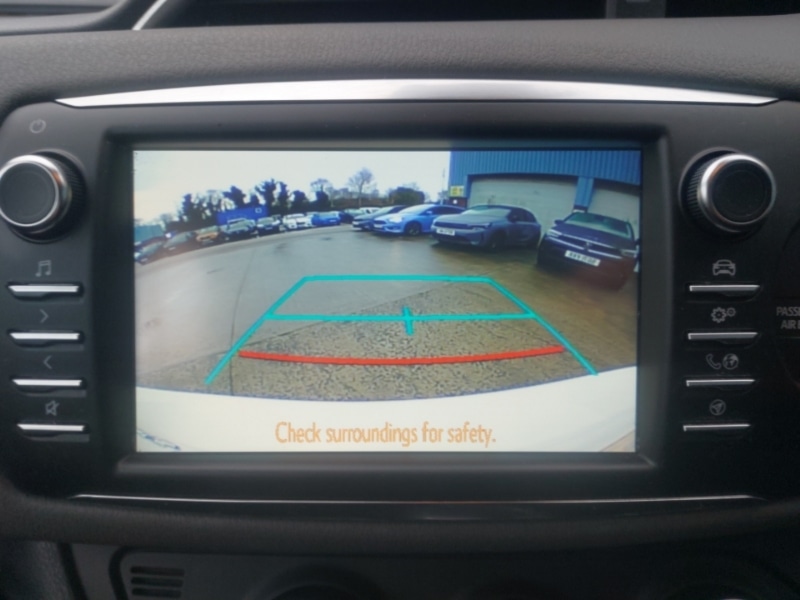 Used Toyota Yaris 2019 for sale - 76947610: Photo 11