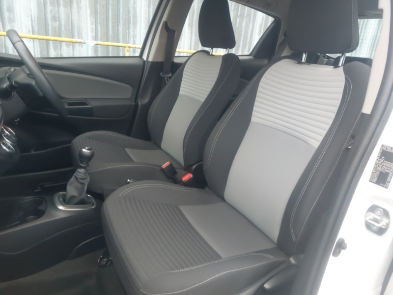 Used Toyota Yaris 2019 for sale - 76947610: Photo 5