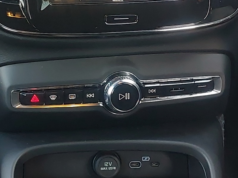 Used Volvo XC40 2024 for sale - 77777202: Photo 11