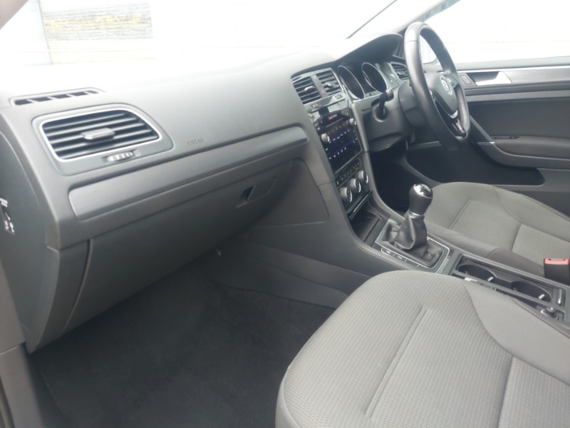 Used Volkswagen Golf 2020 for sale - 78164070: Photo 5