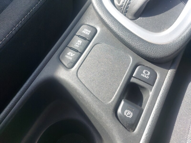 Used Toyota Yaris 2022 for sale - 77947624: Photo 15