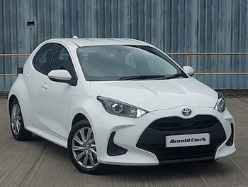 Used Toyota Yaris 2023 for sale - 78490029: Photo