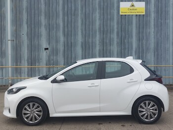 Used Toyota Yaris 2023 for sale - 78490029: Photo