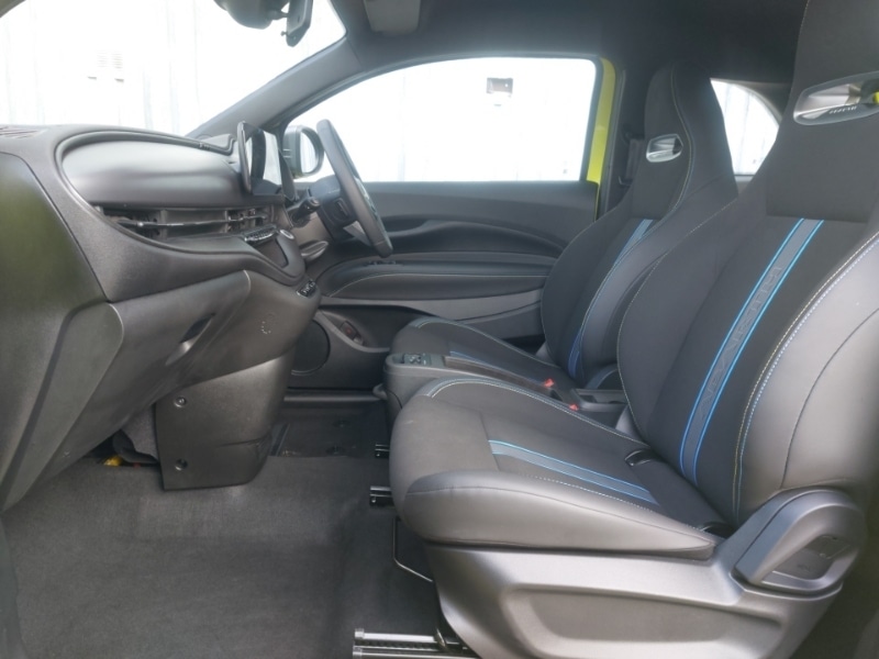 Used Abarth 500 2025 for sale - 76464854: Photo 5