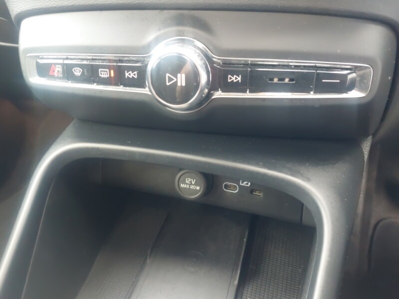 Used Volvo C40 2023 for sale - 77889457: Photo 11