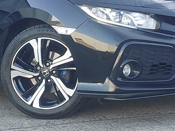 Used Honda Civic 2018 for sale - 76055341: Photo 9
