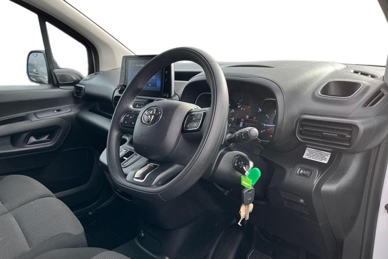 Used Toyota ProAce 2024 for sale - 77649969: Photo 13