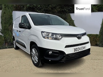 Toyota ProAce feature image