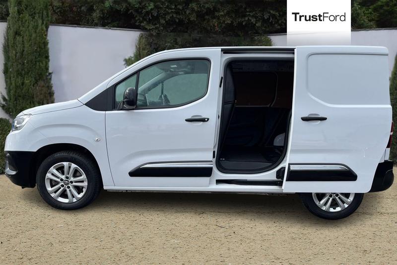 Used Toyota ProAce 2024 for sale - 77649969: Photo 5