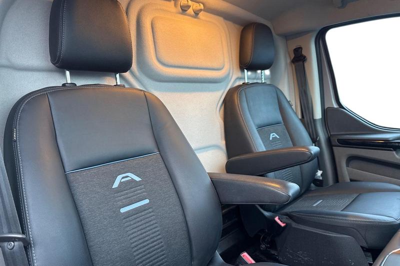 Used Ford Transit Custom 2024 for sale - 76931304: Photo 10