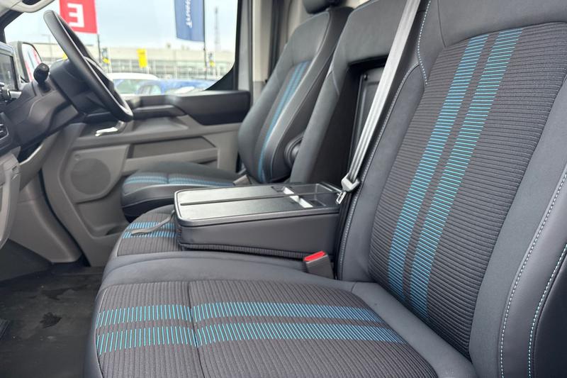 Used Ford Transit Custom 2025 for sale - 76953789: Photo 8
