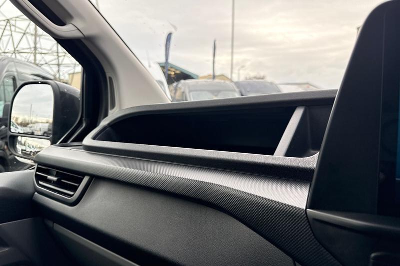 Used Ford Transit Custom 2025 for sale - 76904512: Photo 32