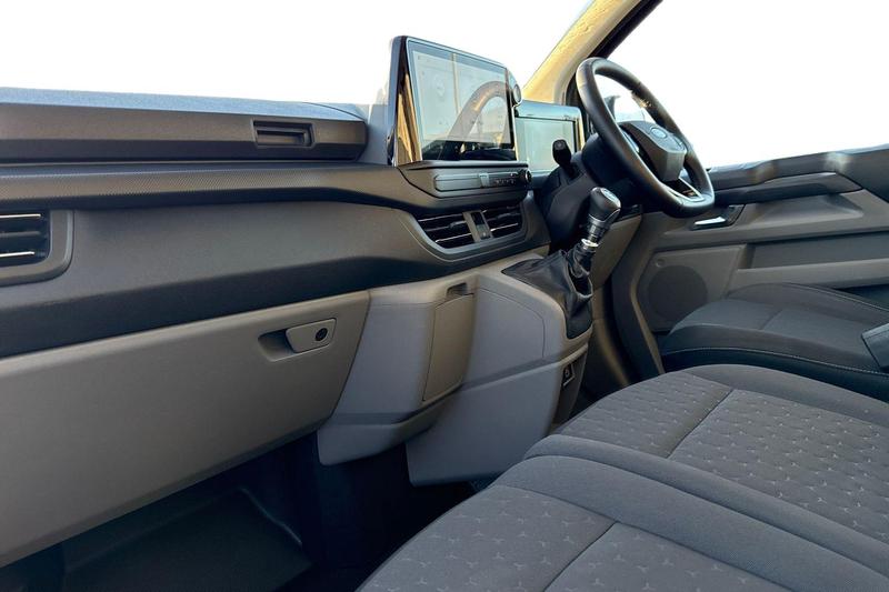 Used Ford Transit Custom 2024 for sale - 76568449: Photo 3