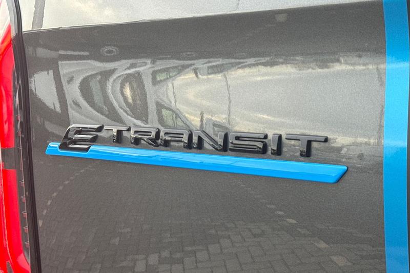 Used Ford E-Transit 2025 for sale - 76904511: Photo 20