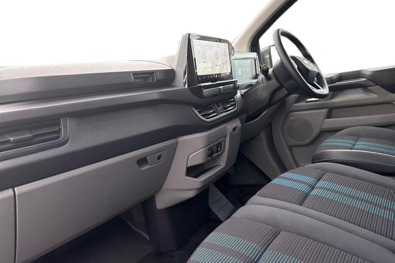 Used Ford E-Transit 2025 for sale - 76904511: Photo 3