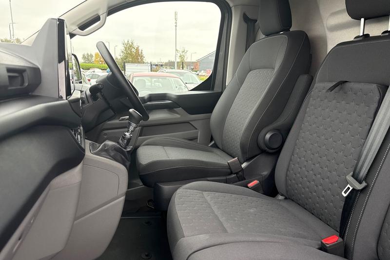 Used Ford Transit Custom 2025 for sale - 76285389: Photo 9