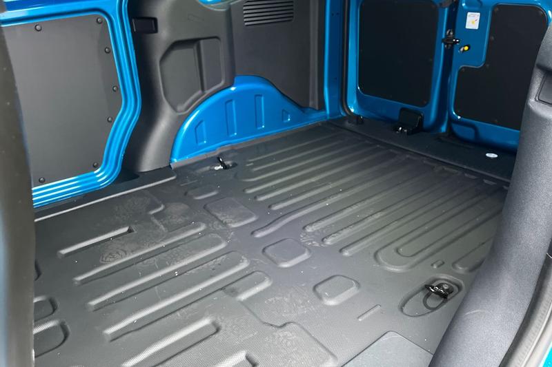 Used Ford Transit Courier 2025 for sale - 77691596: Photo 4