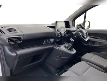 Used Peugeot Partner 2020 for sale - 77653778: Photo