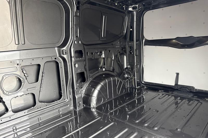 Used Ford Transit Custom 2025 for sale - 76458521: Photo 4