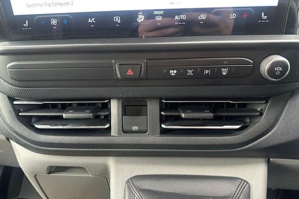 Used Ford Transit Custom 2024 for sale - 75039065: Photo 21