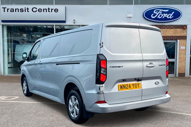 Used Ford Transit Custom 2024 for sale - 76767064: Photo 2