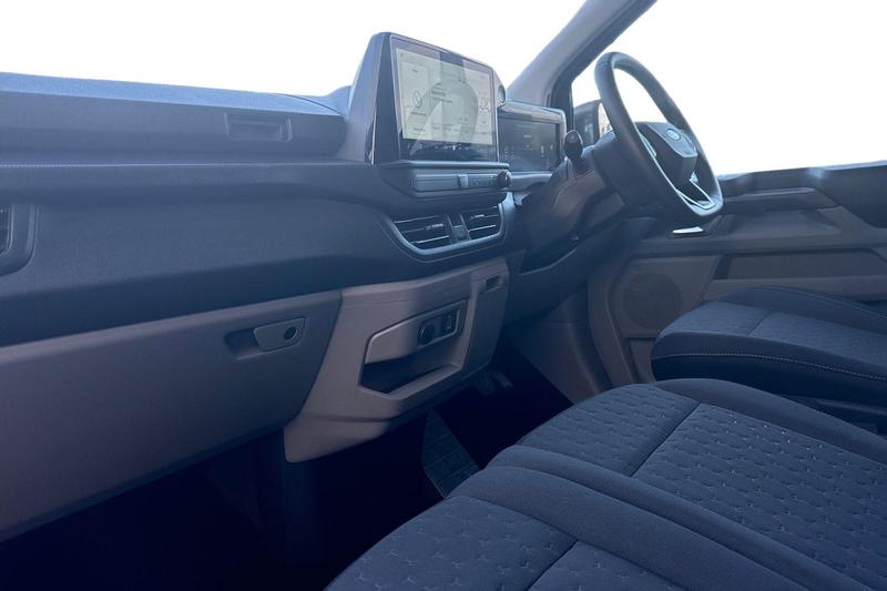 Used Ford Transit Custom 2025 for sale - 76908821: Photo 3