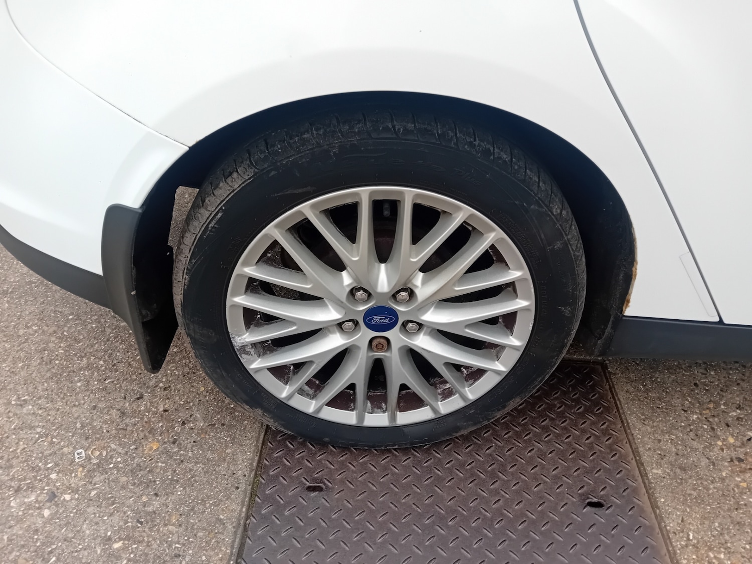 Used Ford Focus 2013 for sale - 77061778: Photo 15