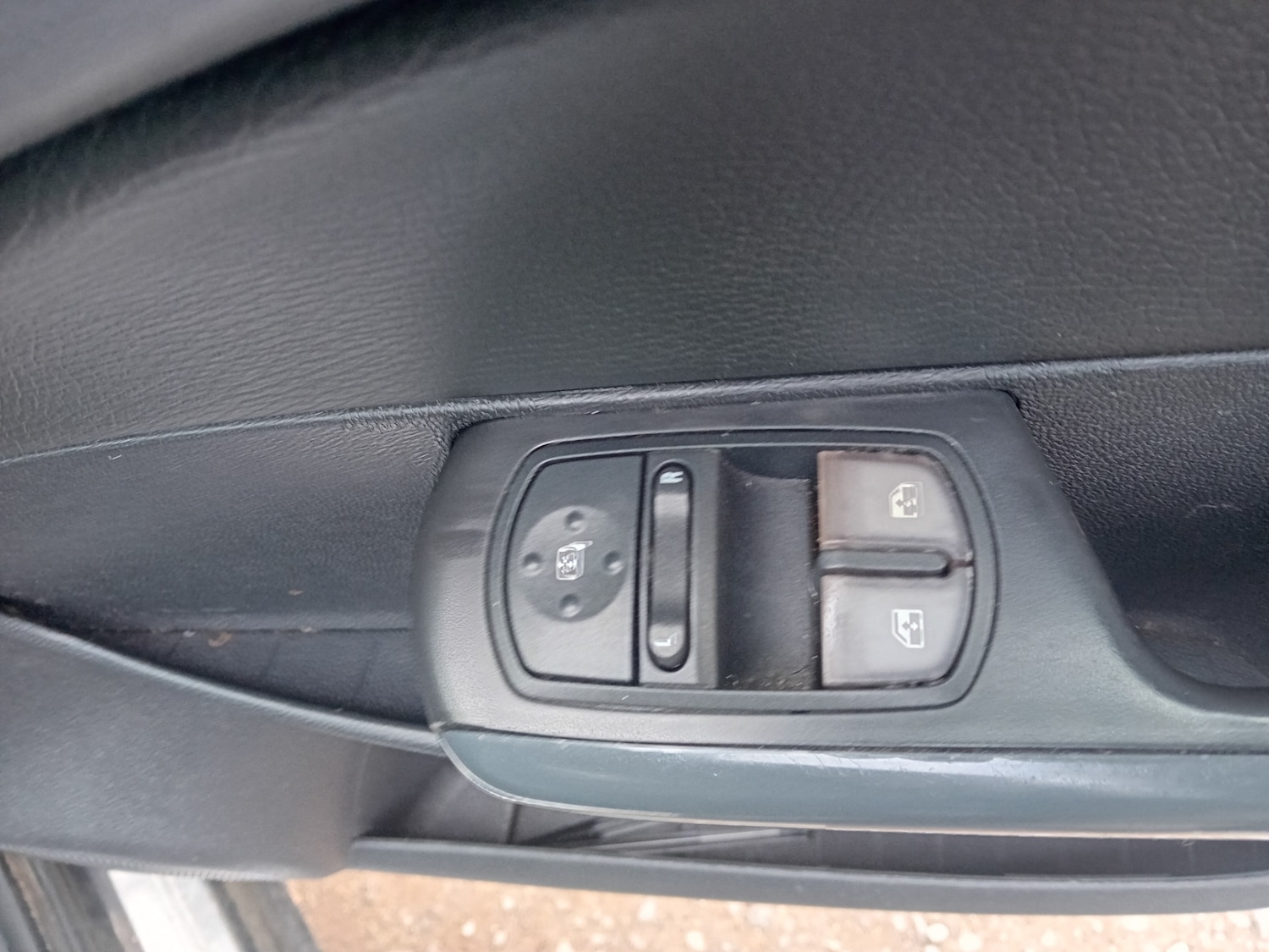 Used Vauxhall Corsa 2011 for sale - 76594757: Photo 15