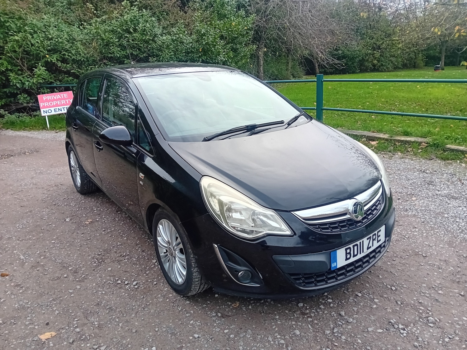 Used Vauxhall Corsa 2011 for sale - 76594757: Photo 2
