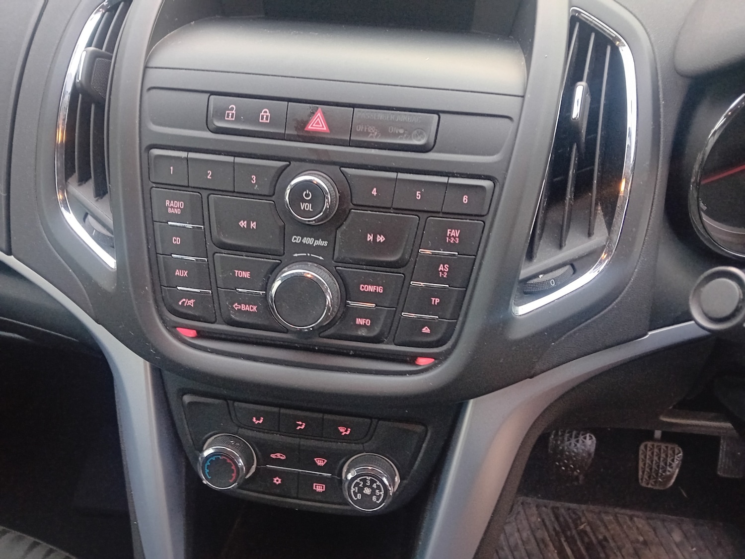 Used Vauxhall Zafira 2015 for sale - 76444685: Photo 20