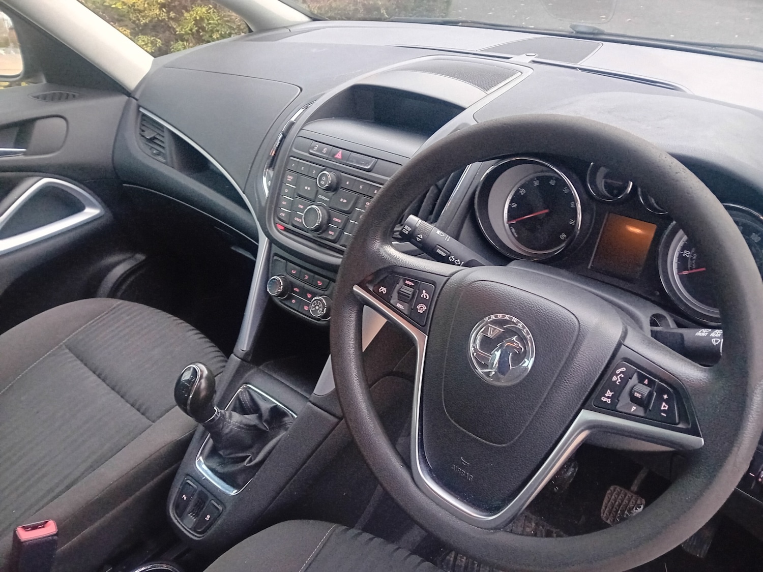 Used Vauxhall Zafira 2015 for sale - 76444685: Photo 3