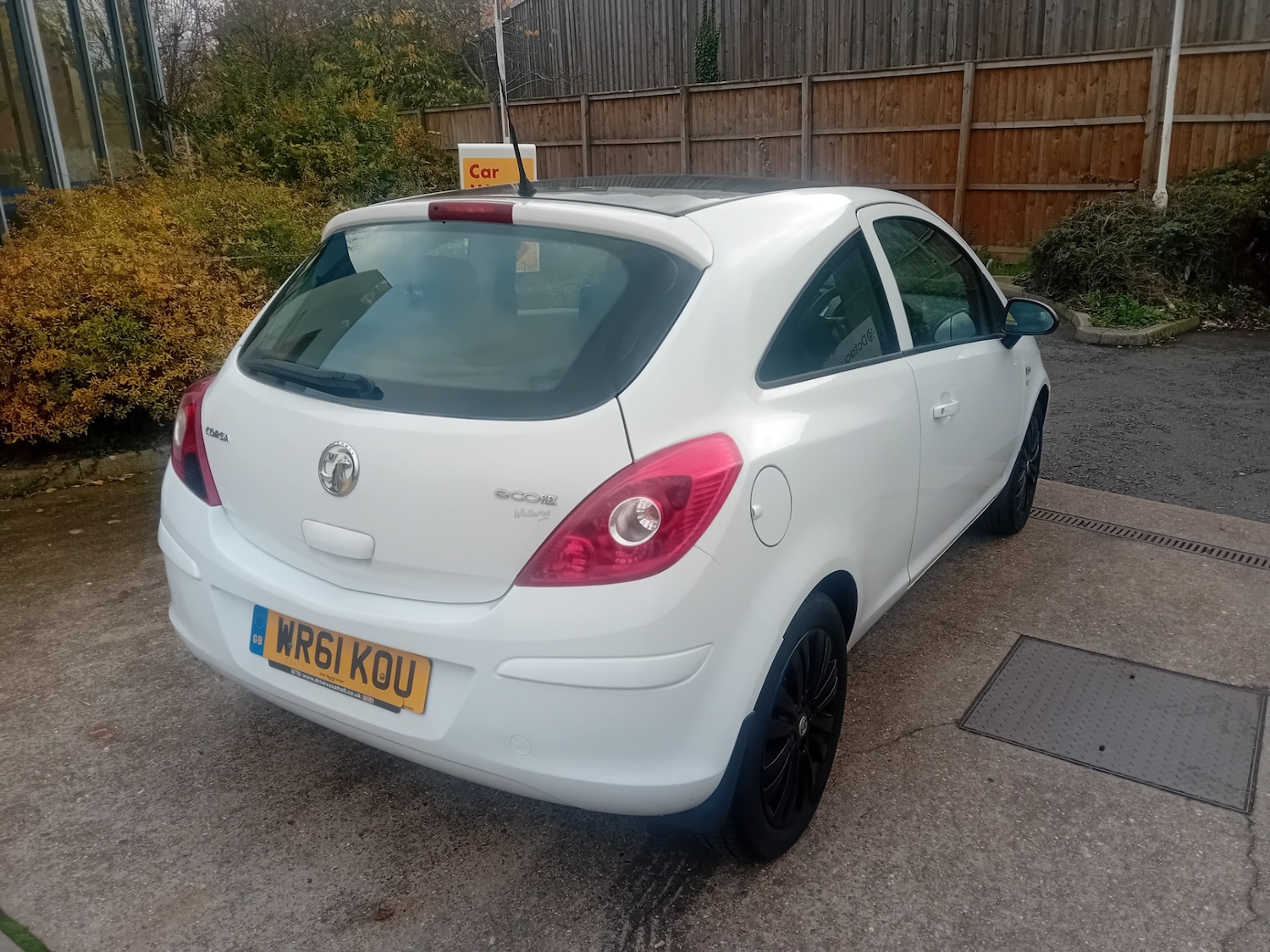 Used Vauxhall Corsa 2011 for sale - 76493832: Photo 11