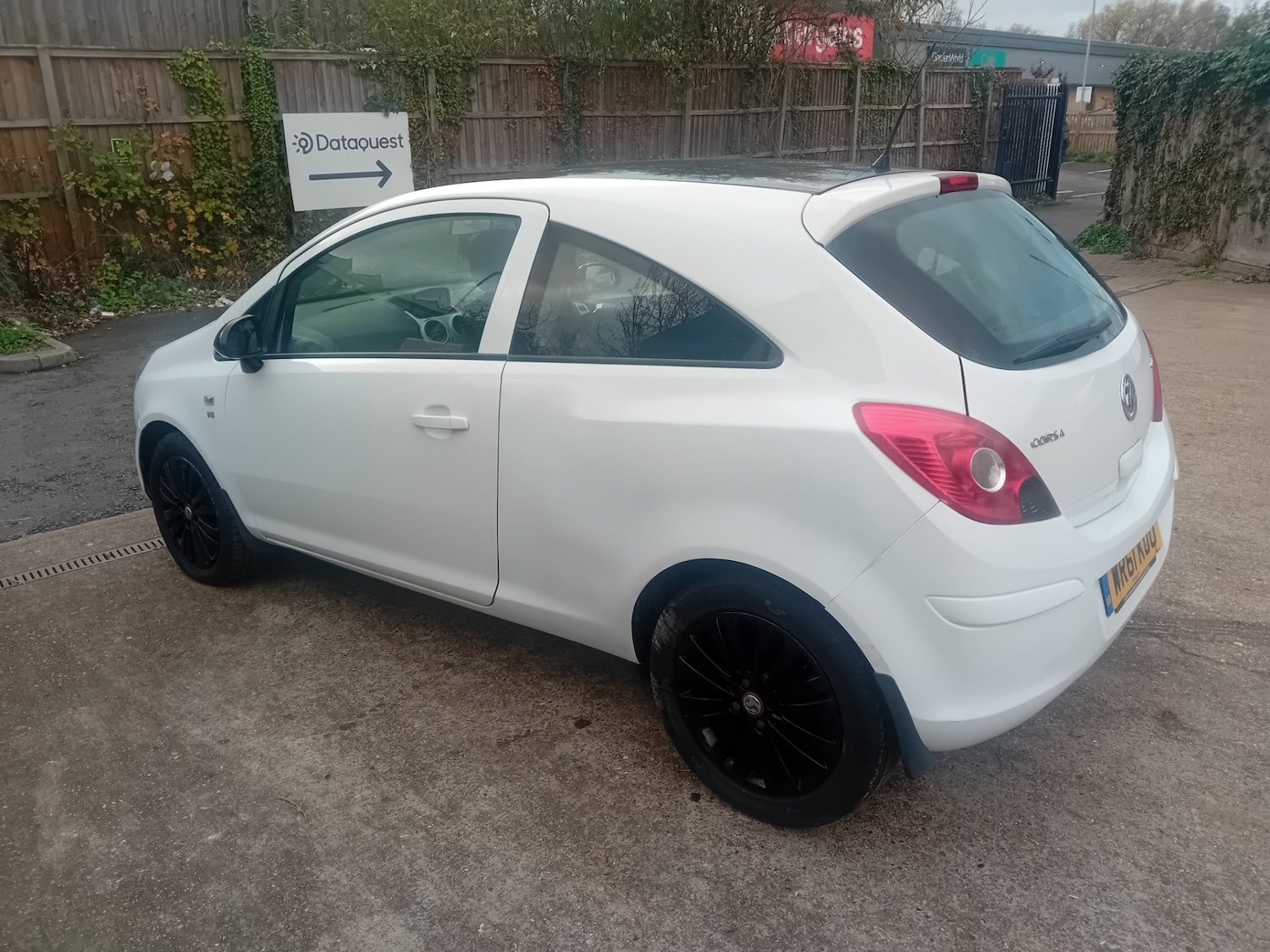 Used Vauxhall Corsa 2011 for sale - 76493832: Photo 7