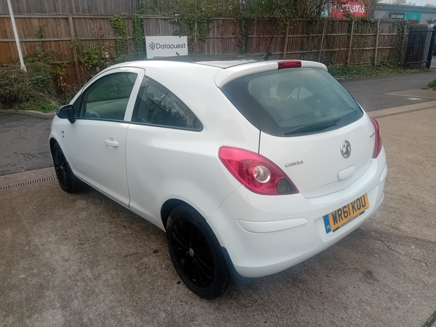 Used Vauxhall Corsa 2011 for sale - 76493832: Photo 8