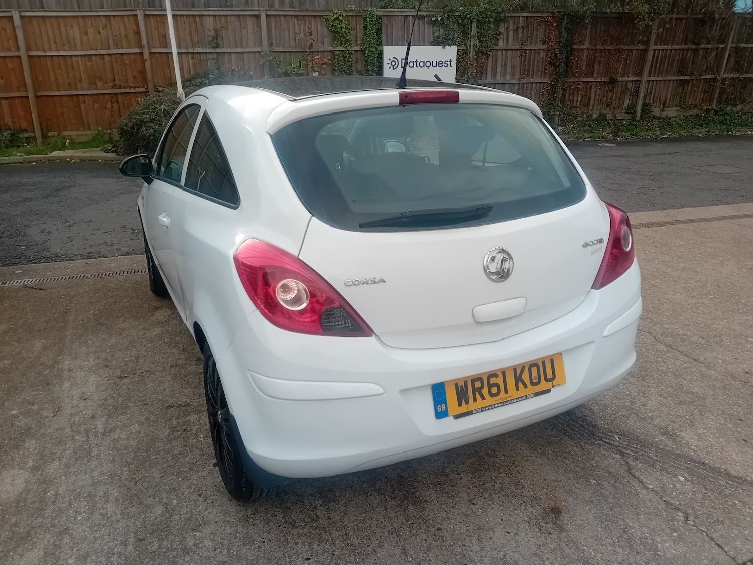 Used Vauxhall Corsa 2011 for sale - 76493832: Photo 9