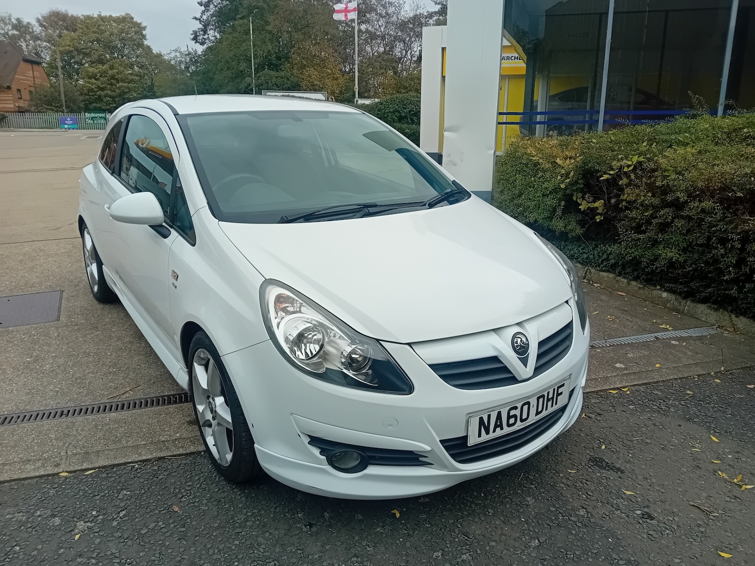Used Vauxhall Corsa 2010 for sale - 76310000: Photo 1