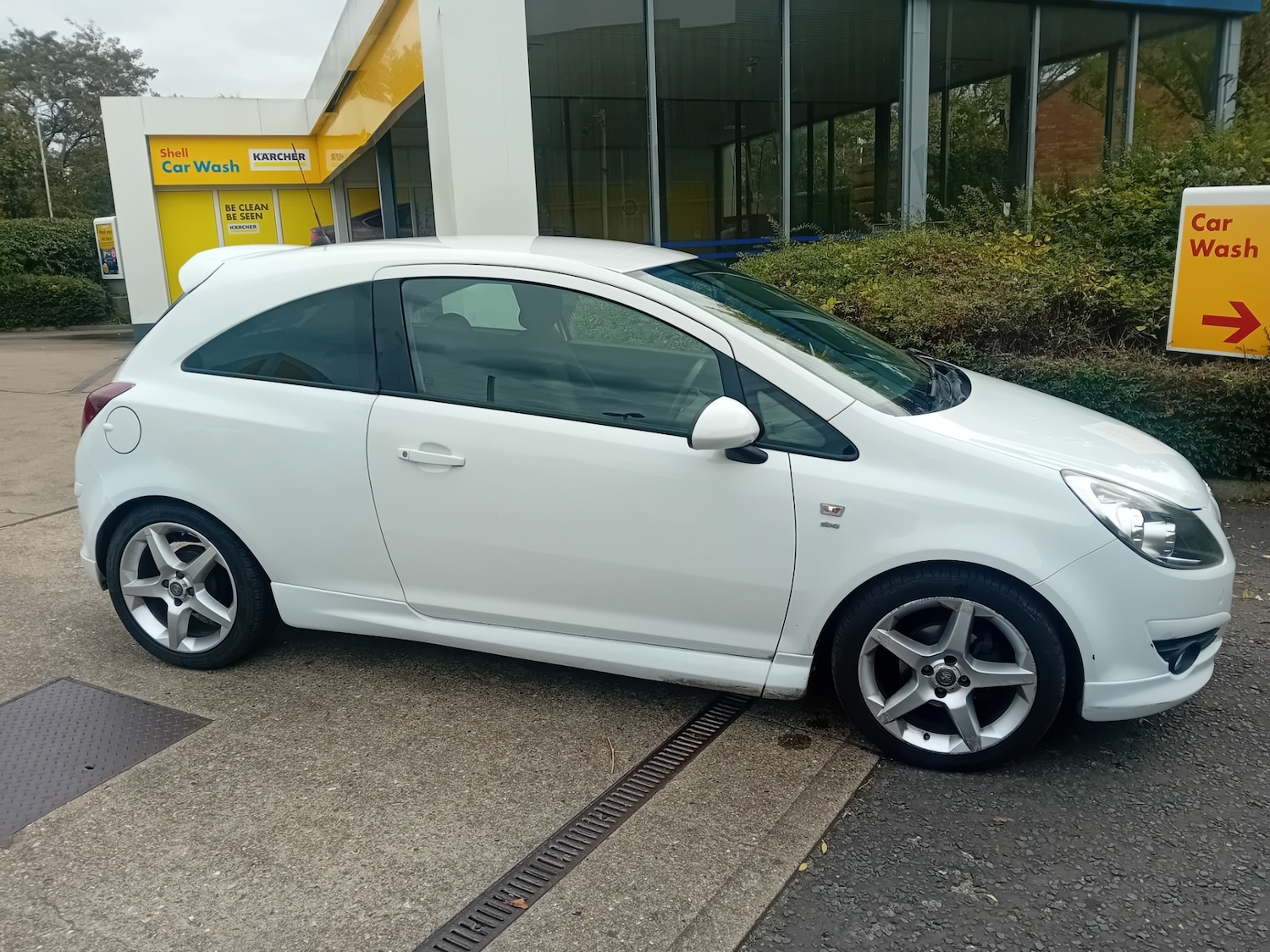 Used Vauxhall Corsa 2010 for sale - 76310000: Photo 17