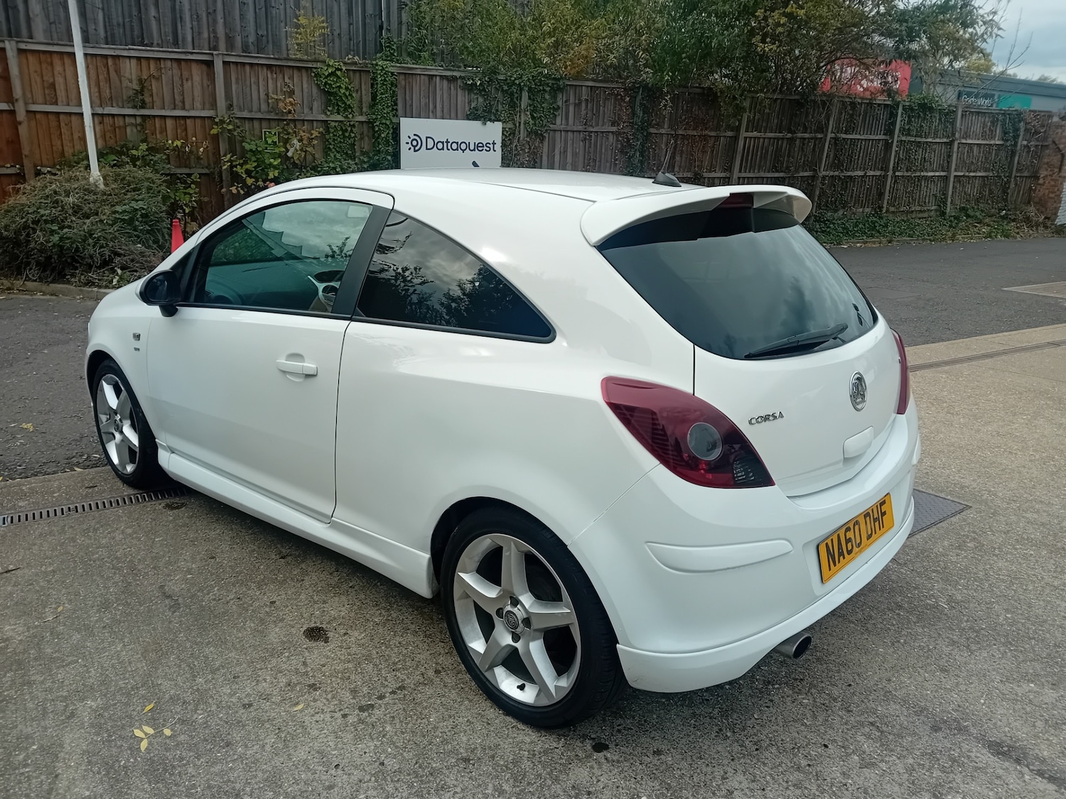 Used Vauxhall Corsa 2010 for sale - 76310000: Photo 9