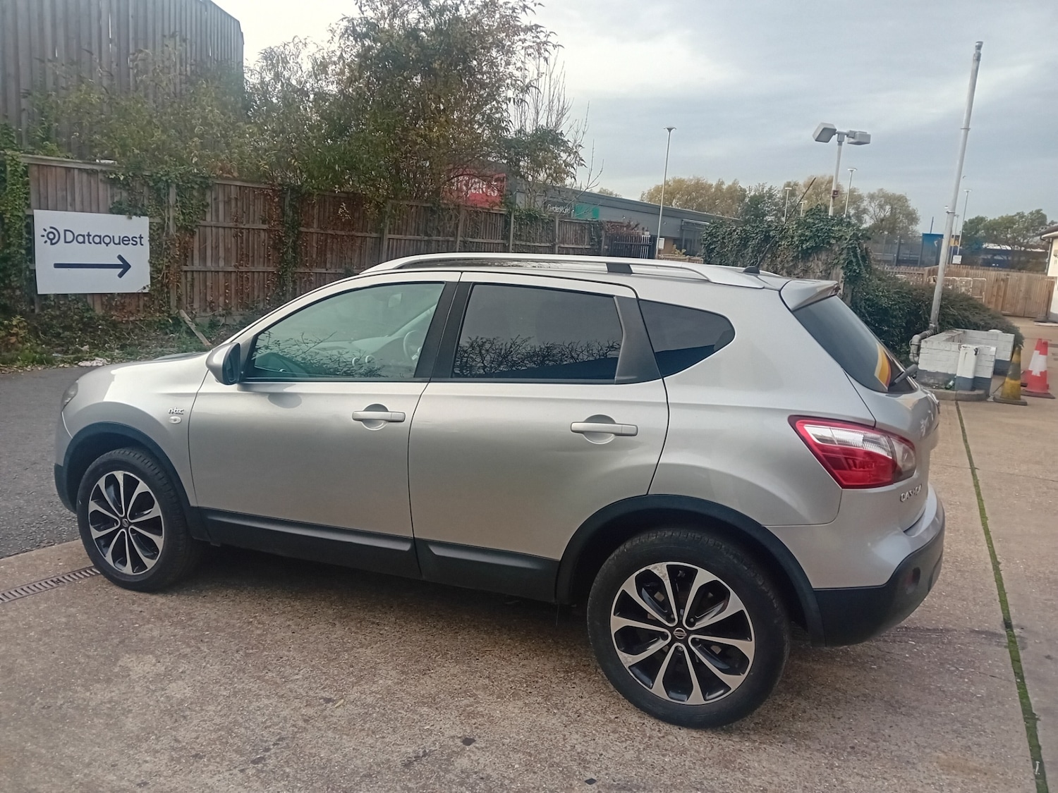 Used Nissan Qashqai 2011 for sale - 76415325: Photo 10