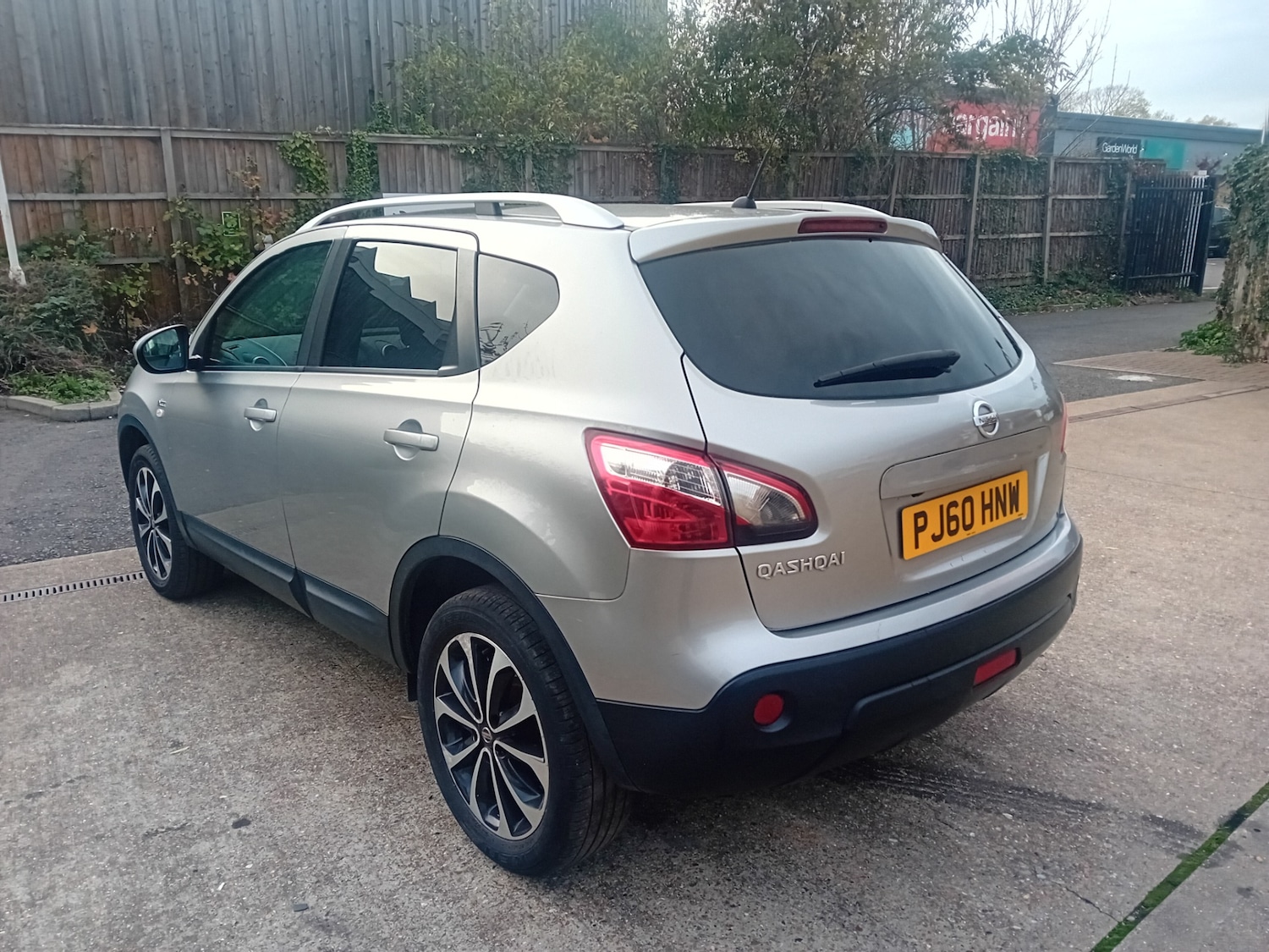 Used Nissan Qashqai 2011 for sale - 76415325: Photo 13