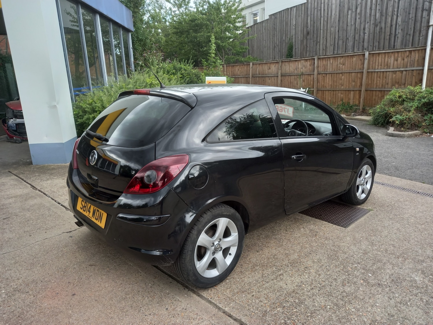 Vauxhall Corsa 2014 (14) - 1.2 SXi 3dr - Image 15