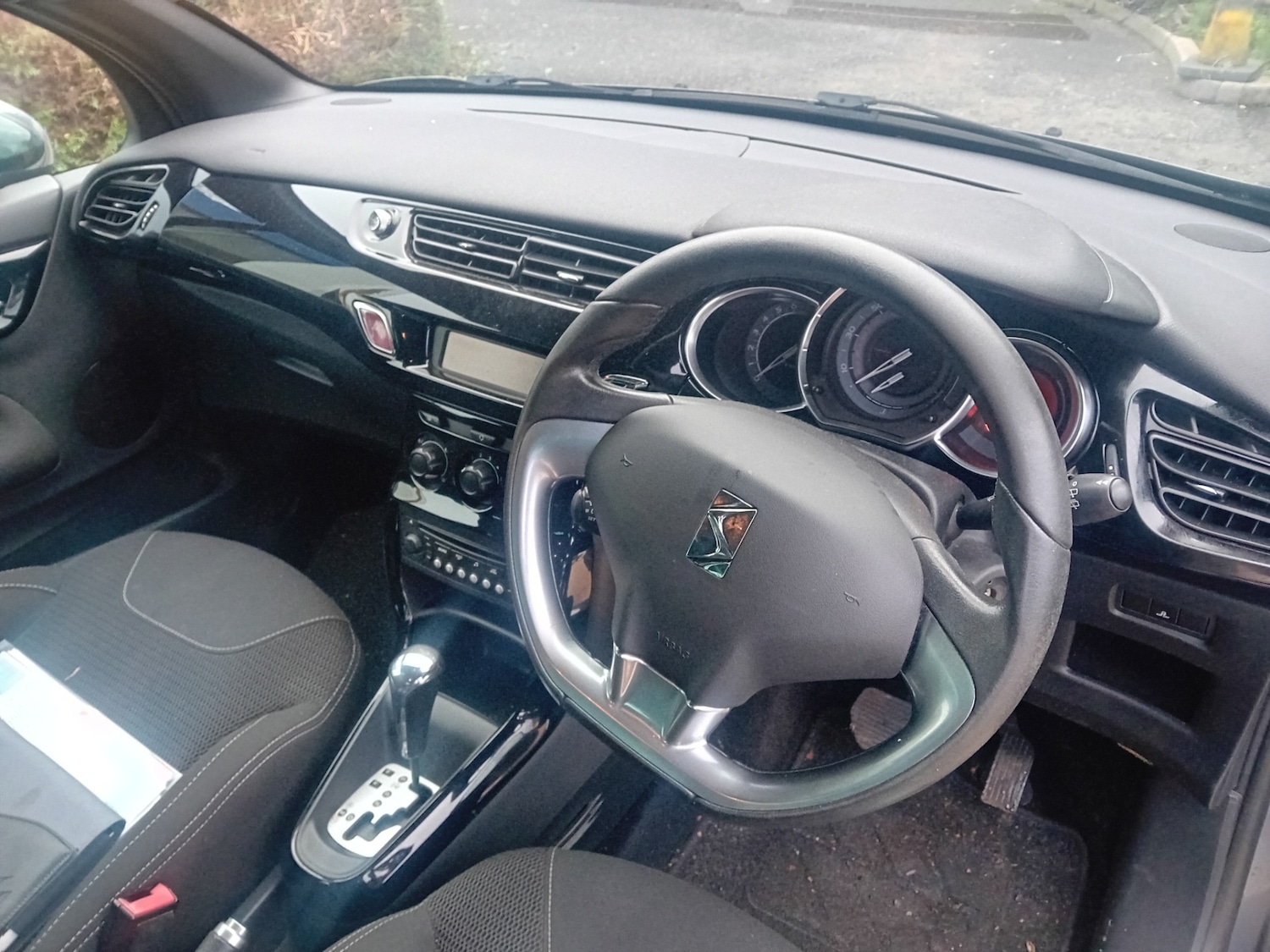 Used Citroen DS3 2011 for sale - 76879741: Photo 16