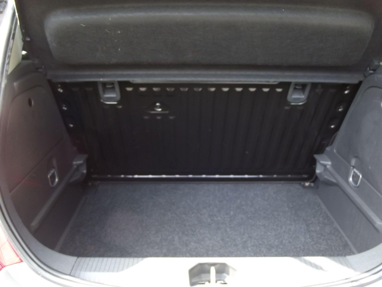 Used Vauxhall Corsa 2011 for sale - 77021208: Photo 19