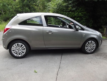 Used Vauxhall Corsa 2011 for sale - 77021208: Photo