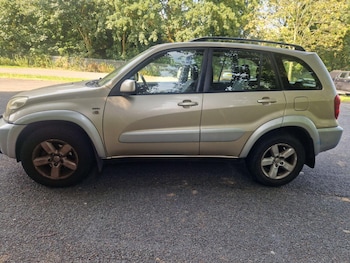 Used Toyota RAV4 2004 for sale - 79201646: Photo
