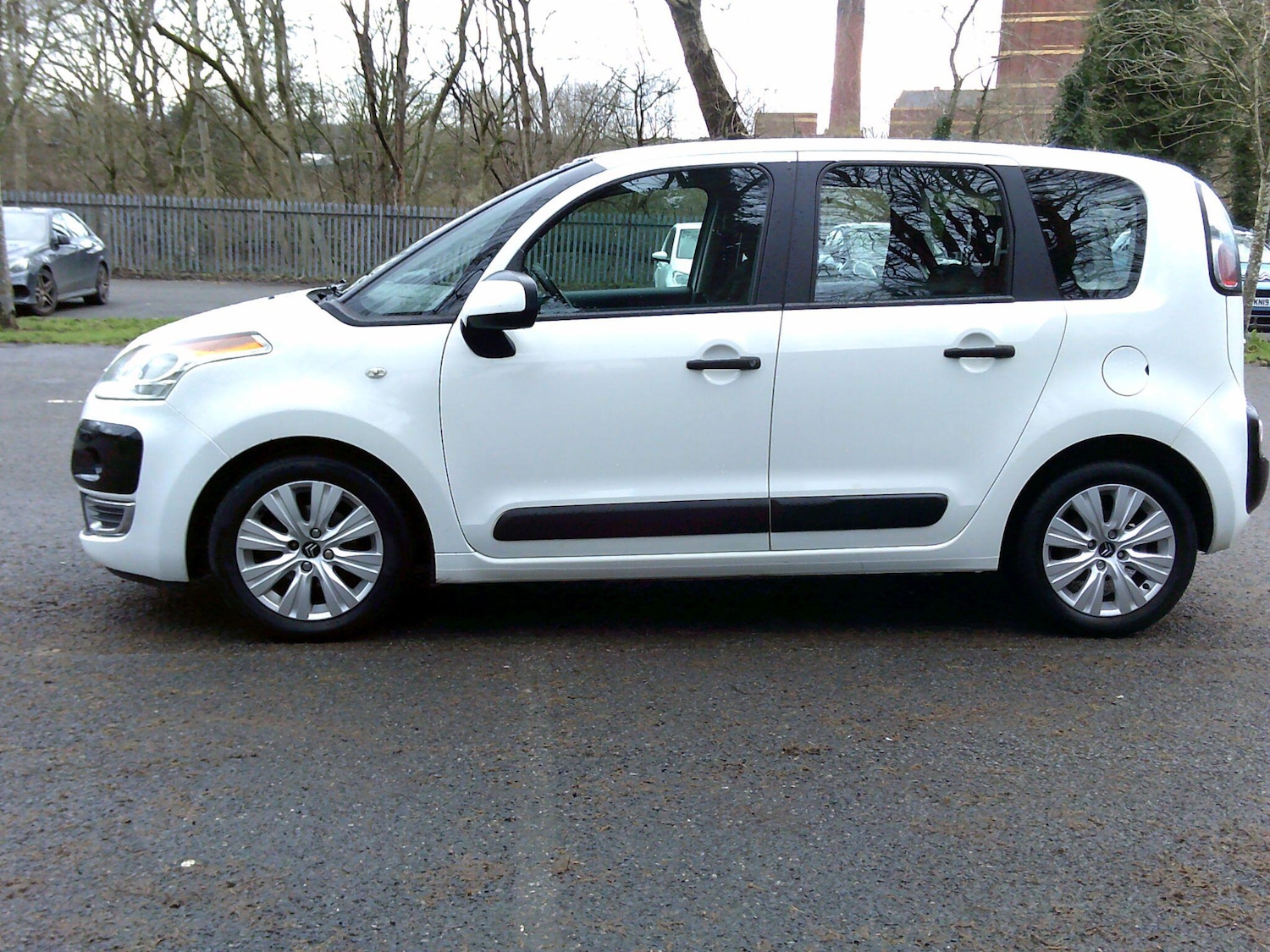 Used Citroen C3 Picasso for sale - 77538232: Photo 4