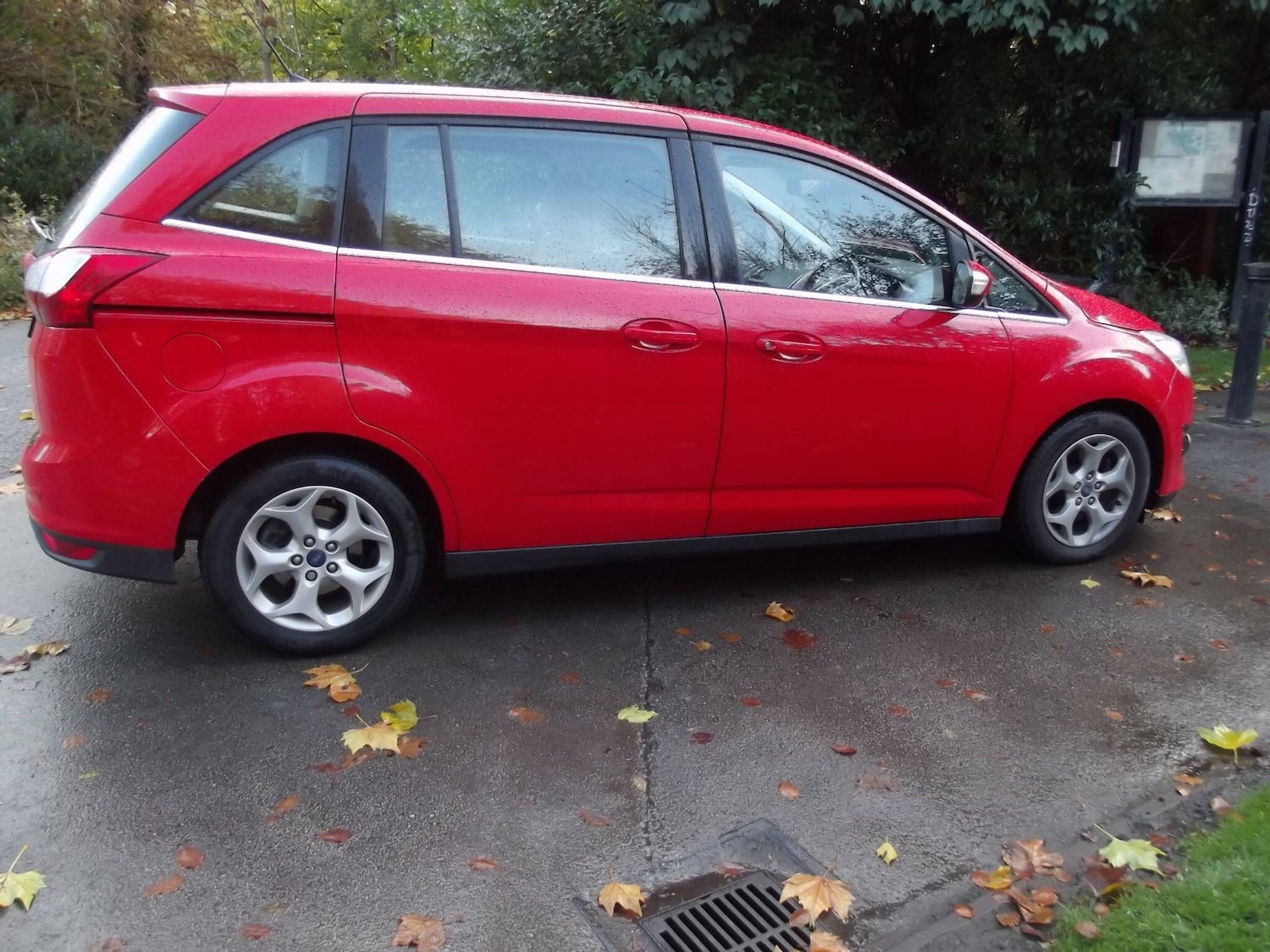 Used Ford Grand C-Max 2014 for sale - 76359868: Photo 5
